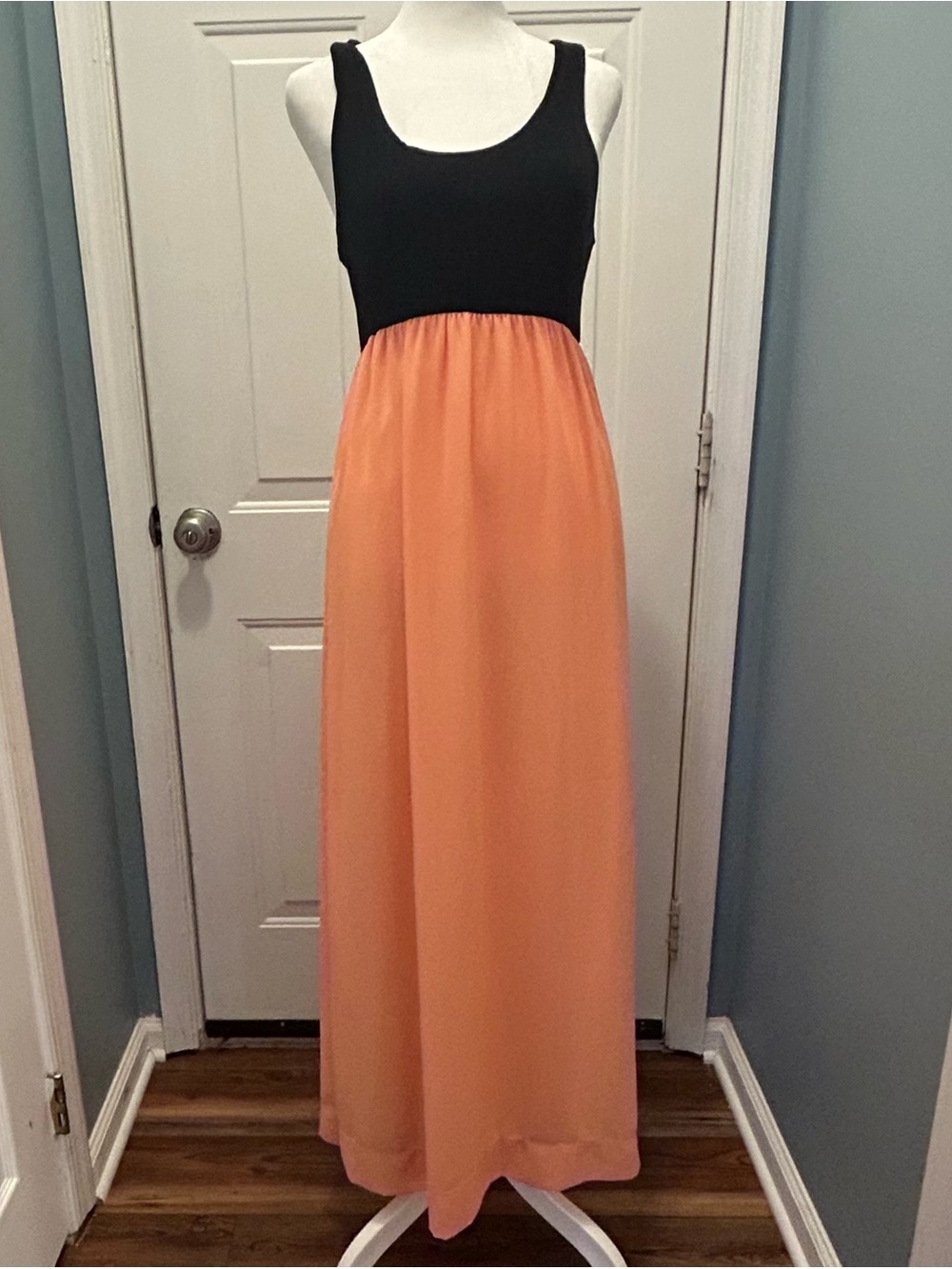 Summer Maxi Dress Womens Small Black Tank Peach Jella Couture Boho Vacation
